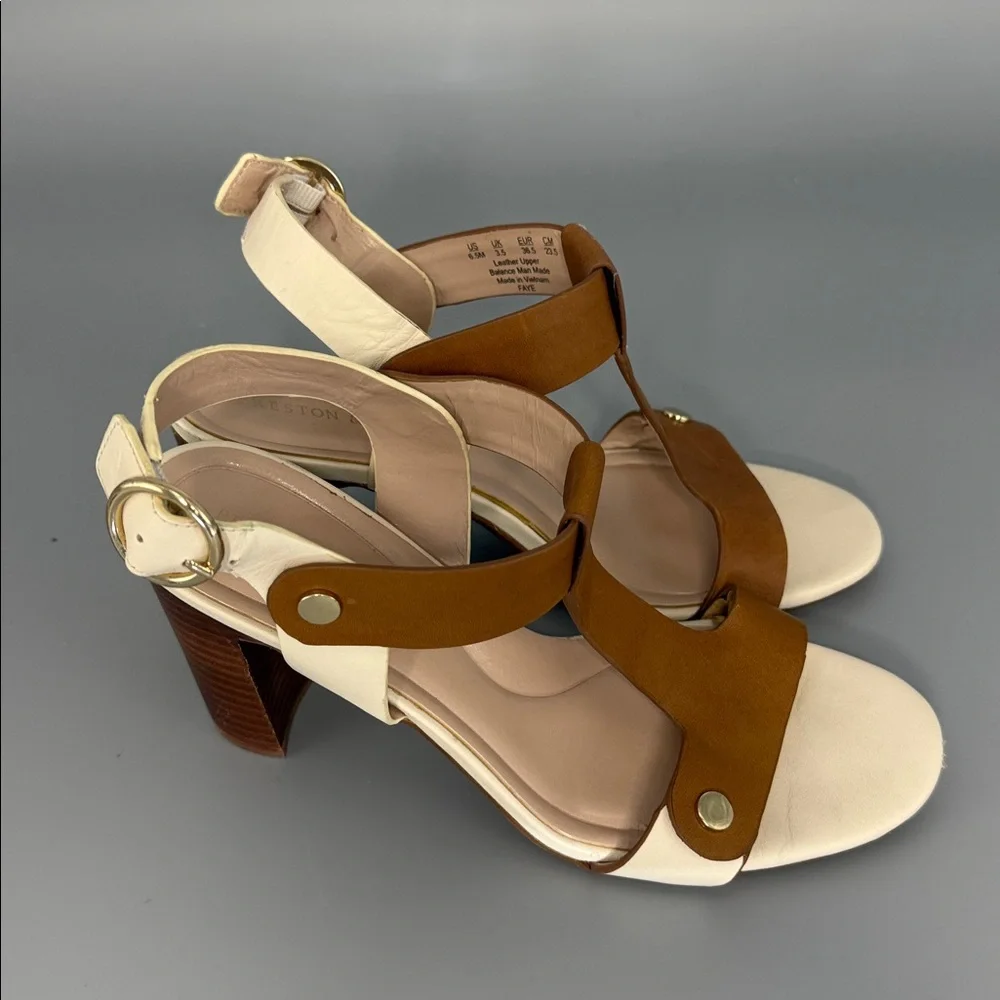 Preston & York Faye Tan Leather T-Strap‎ Block Heel Sandals - Size 6.5